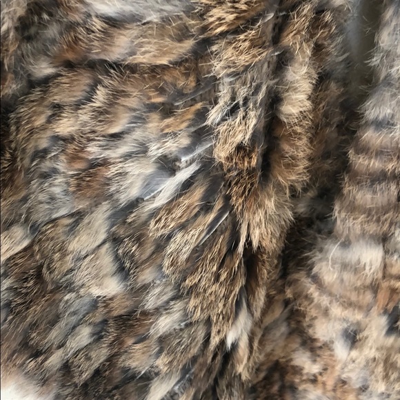 Greylin Racerback Rabbit Fur Vest - Picture 4 of 8